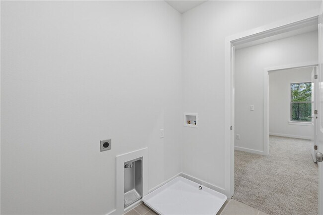 Building Photo - 276 Kinross Dr