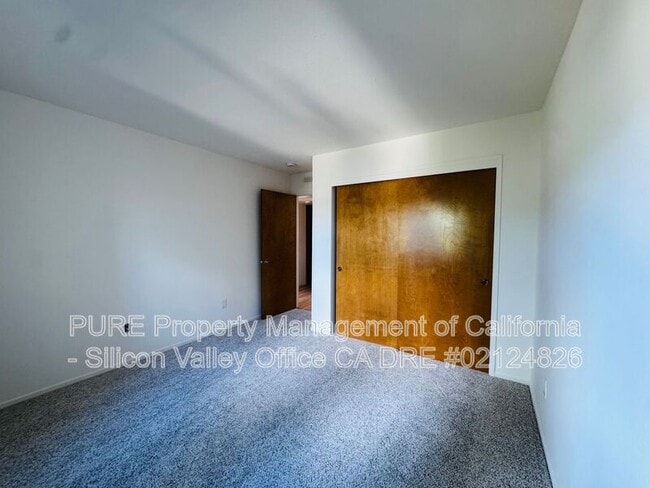 Building Photo - 113 Arabian Way