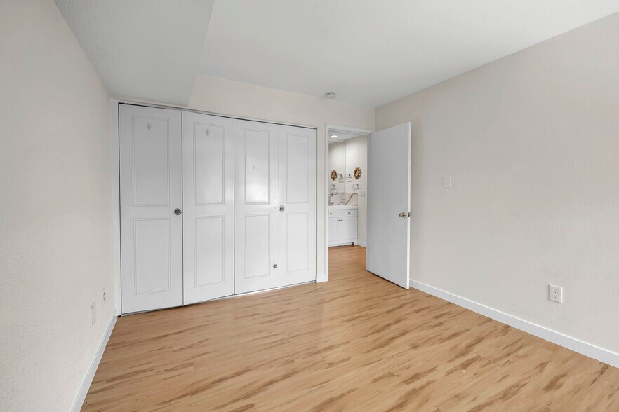 Building Photo - 2227 Canyon Blvd