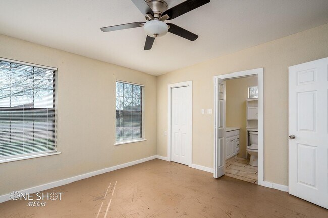 Building Photo - 542 McCartney Lane