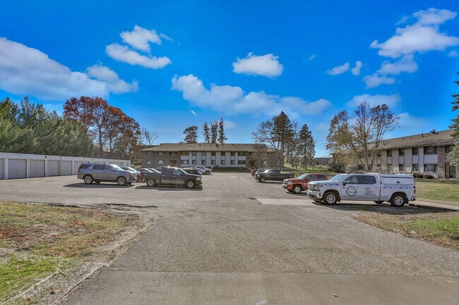 Building Photo - 6001 E Viking Blvd