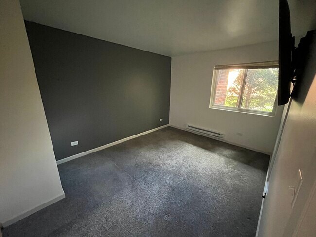Building Photo - 431 Berkshire Dr