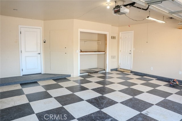 Building Photo - 1014 Tanya Dr