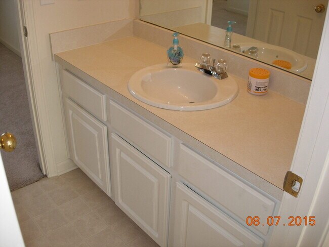 Building Photo - Bellevue Home