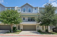Building Photo - 205 Birch Oak Ln