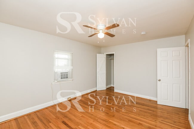 Building Photo - Proper Design. Smartly Priced. Ready for Move-In!