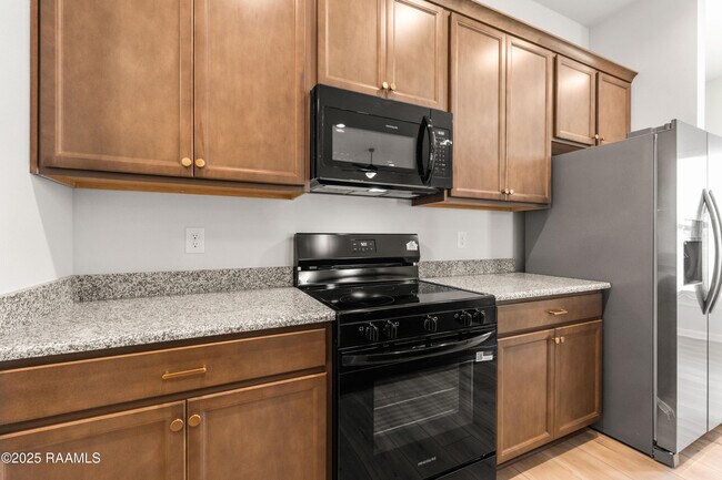Building Photo - 314 Dunwoody Ct
