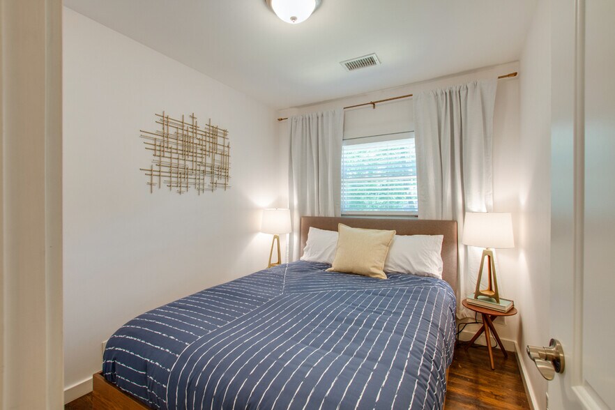 Bedroom 2 - 723 Joseph Ave