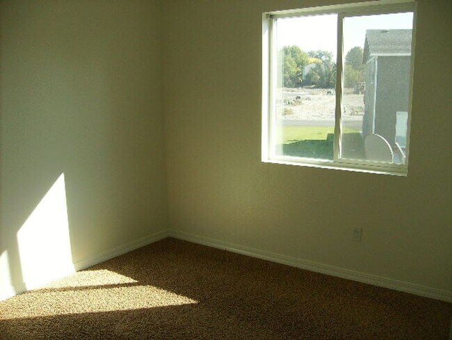 Building Photo - 103 E Mizzou Ct
