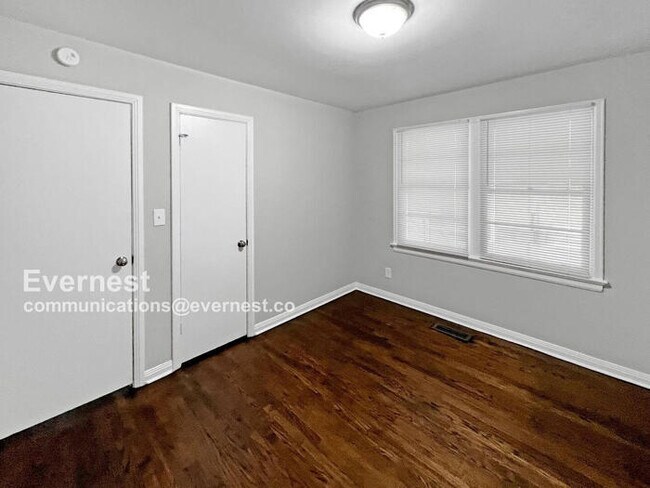 Building Photo - 236 13th Ave NW