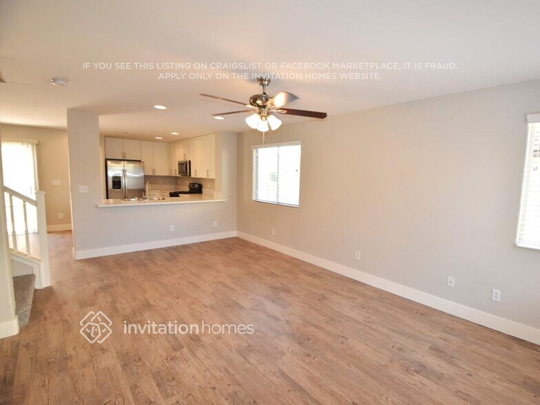 Building Photo - 8244 New Leaf Ave