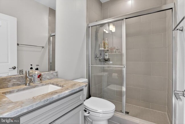 Building Photo - 41922 Spring Air Dr