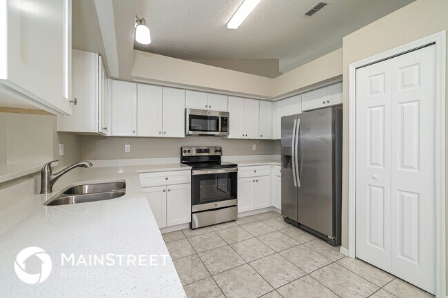 Building Photo - 709 Dromedary Dr