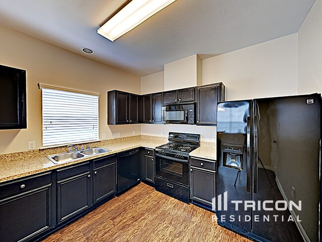 Building Photo - 21439 Palma Grove Way