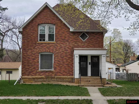Building Photo - 708 Belgrade Ave