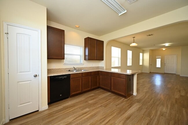 Building Photo - 10331 Admirable Path