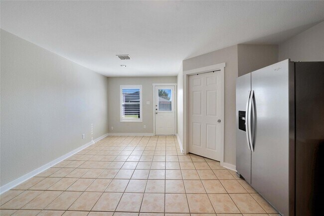 Building Photo - 716 Preston Dr