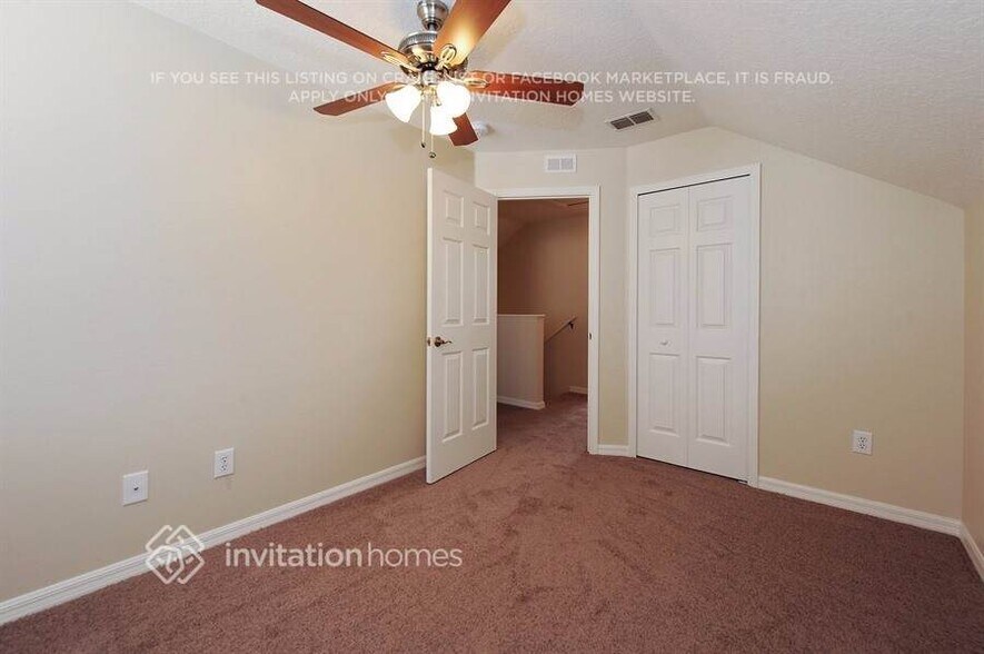 Building Photo - 6144 Skylarkcrest Dr