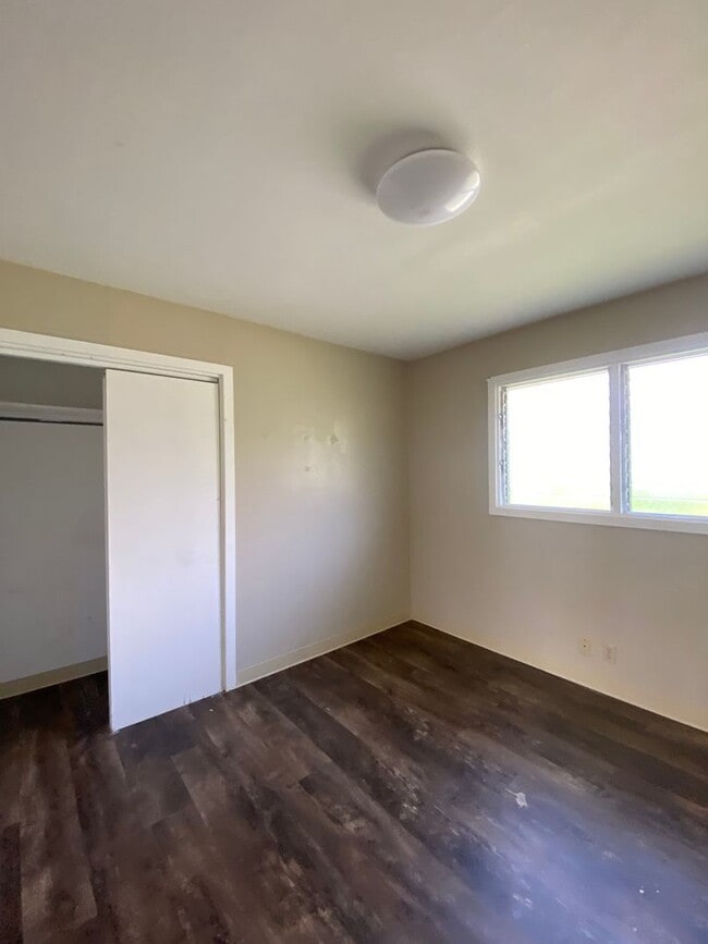 Building Photo - Single Family 3 Bedroom/1 Bath