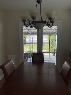 Building Photo - 1000 Chevron Ct