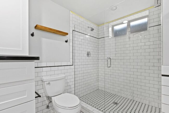 Building Photo - Gorgeous West Seattle Mid-Century Modern w...