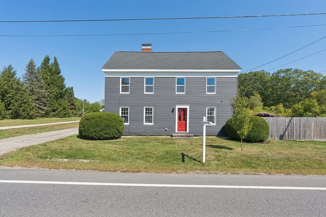 Building Photo - Modern Comfort Meets Country Charm in Cumberland