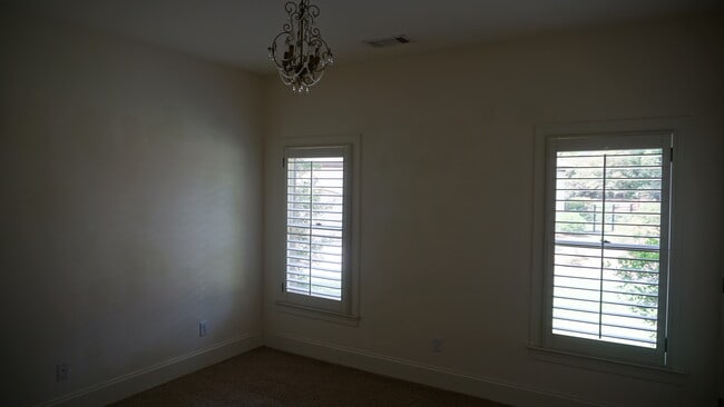 Building Photo - 1101 Blackman Cir