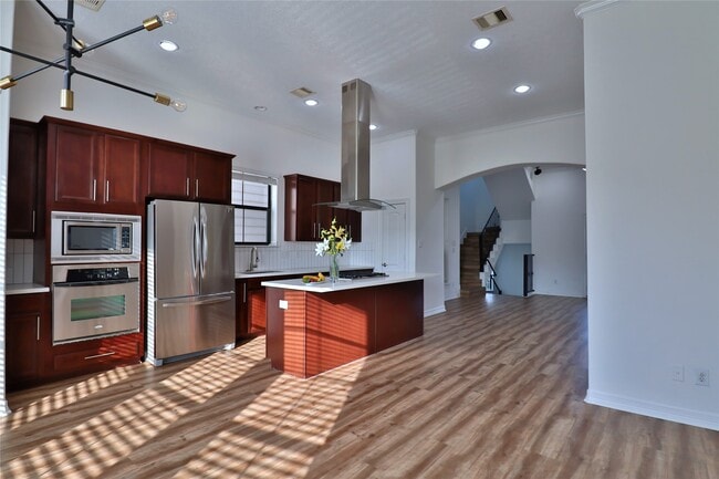 Building Photo - 3446 Clearview Villa Way