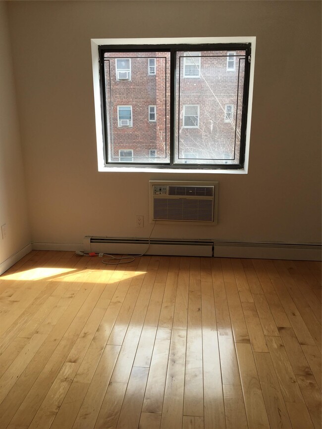 Building Photo - 135-8 82nd Ave