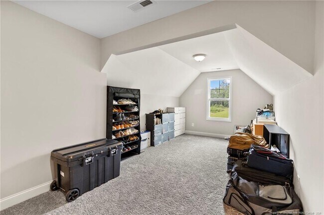 Building Photo - 112 Nairn St