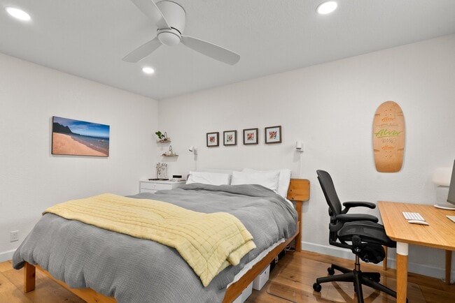 Building Photo - 3850 Bramble Ln