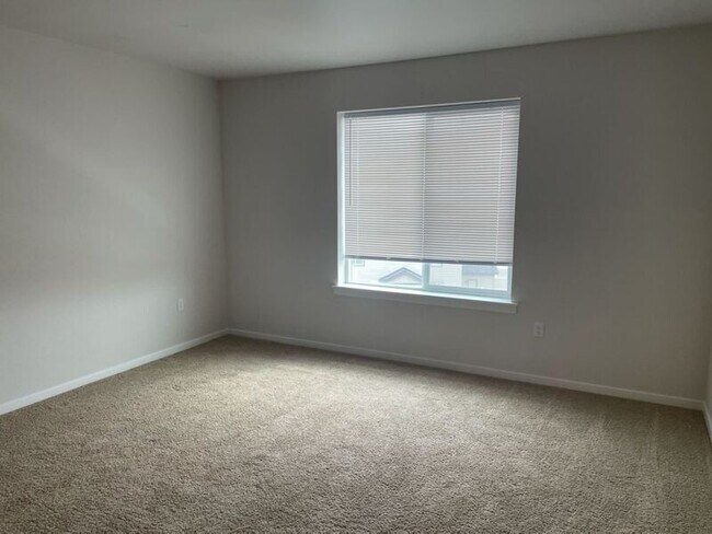 Building Photo - 5430 Remington Dr