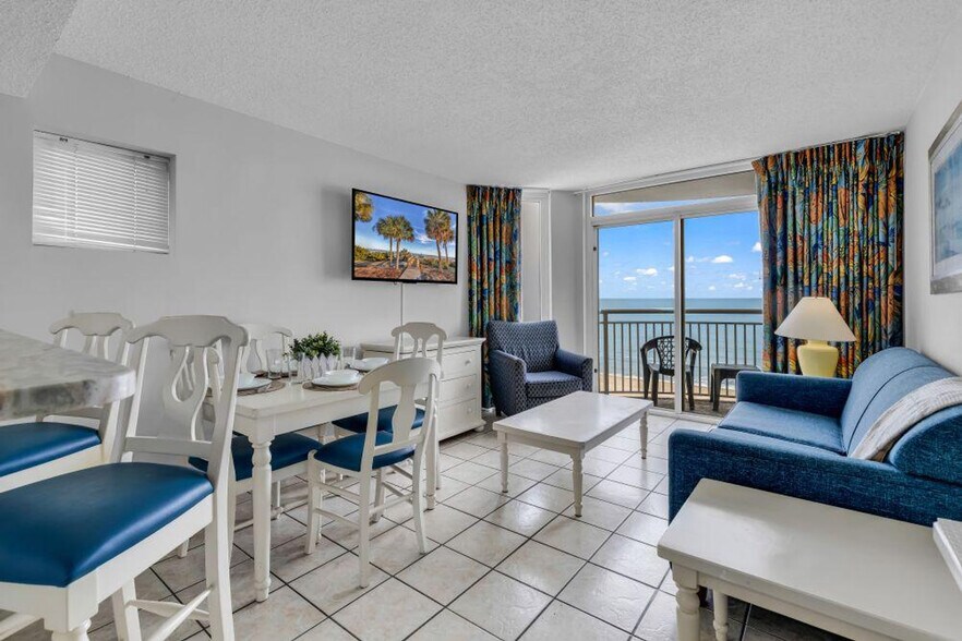 Building Photo - 1708 N Ocean Blvd