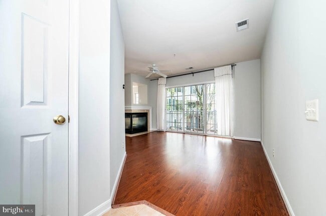 Building Photo - 12715 Fair Crest Ct