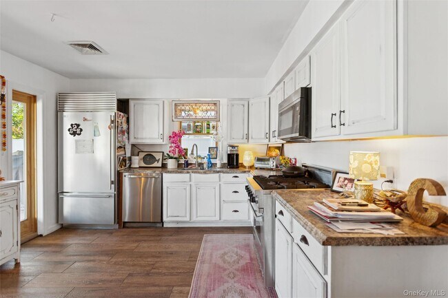 Building Photo - 58 Forester St