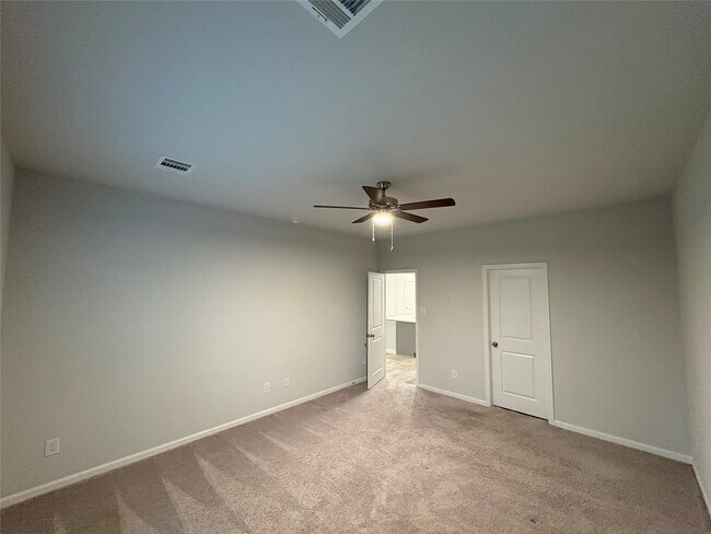 Building Photo - 56 Valiant Ridge Trail