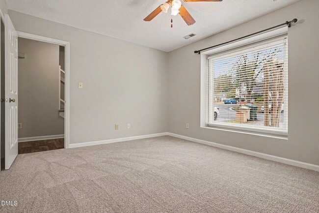 Building Photo - 110 Carriage House Trail