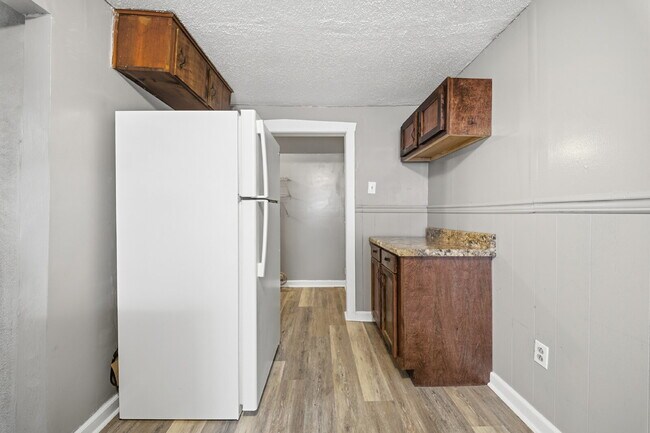 Building Photo - ADORABLE 3 BED, 1 BATH HOUSE FOR RENT IN NORFOLK