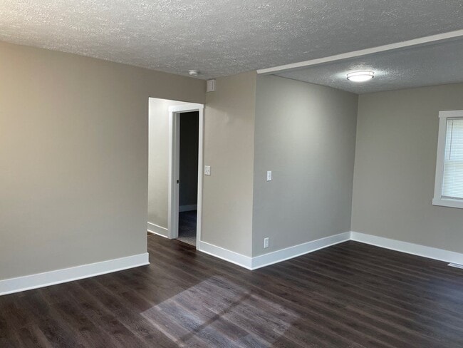 Building Photo - 1878 Sequoia St