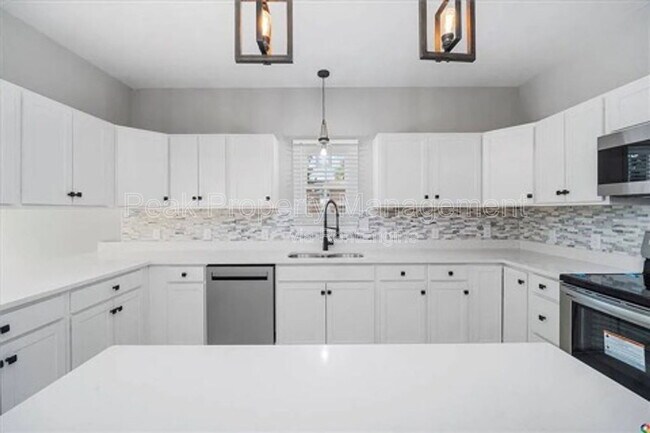 Building Photo - 1203 N 19th St