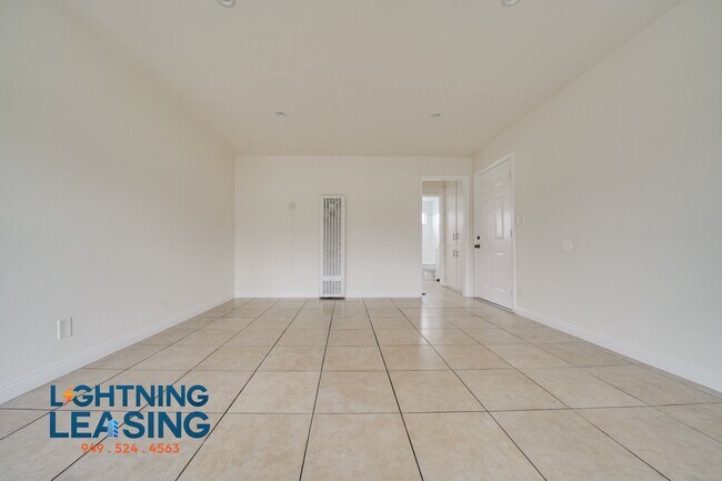 Building Photo - 8140 Langdon Ave