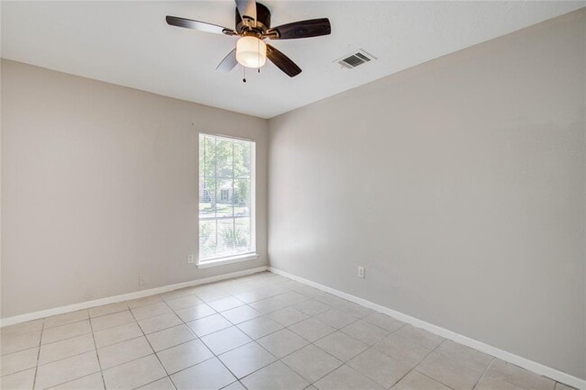 Building Photo - 25534 Pepper Ridge Ln