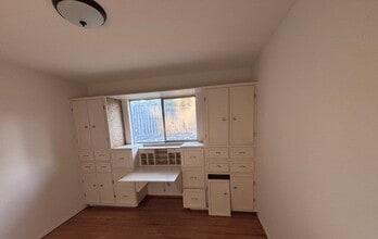 Building Photo - 125 Mills Pl