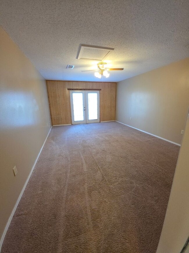 Building Photo - 30 Hammco Cir