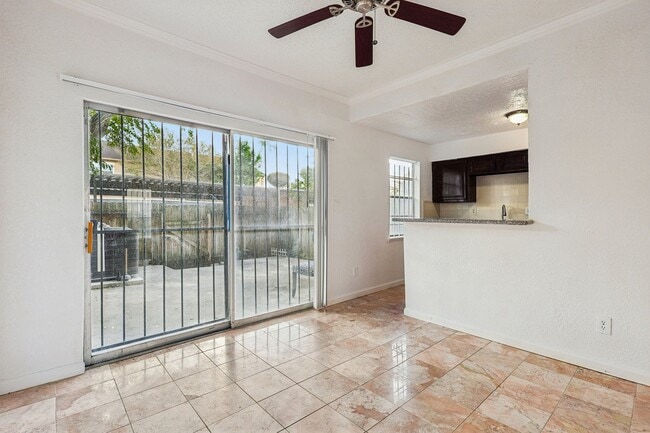 Building Photo - 7700 Creekbend Dr