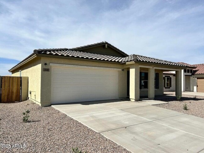 Building Photo - 2048 E Velvet Pl