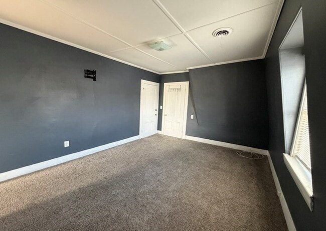 Building Photo - 127 Court St