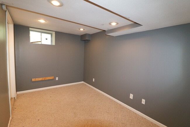 Building Photo - 826 Vattier Street