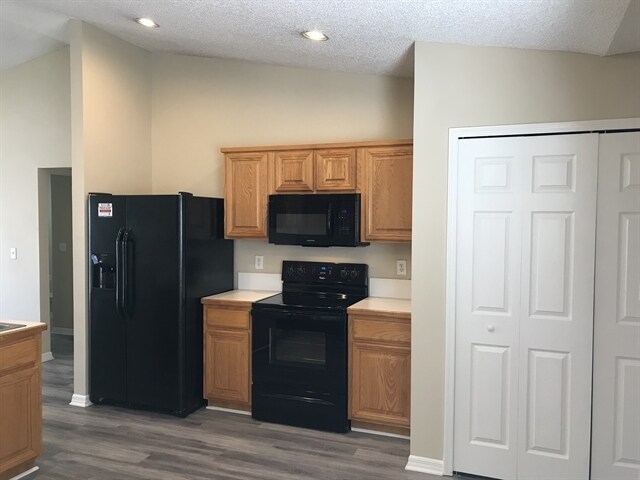 Building Photo - 3080 Golden Pond Blvd