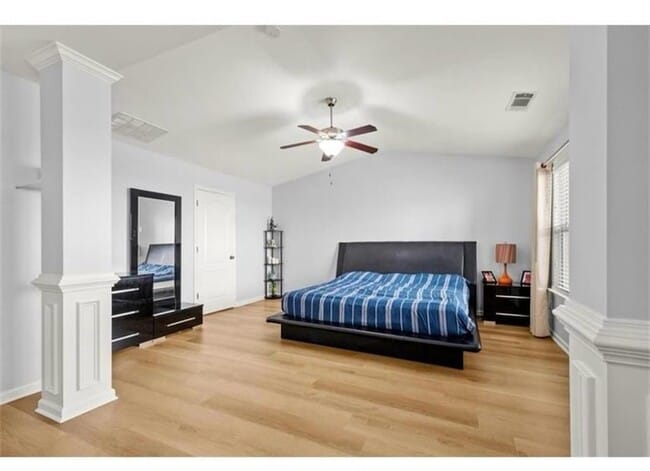 Building Photo - 2304 Oakton Pl